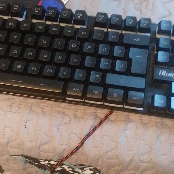 Keyboard - Picture 1 of 2